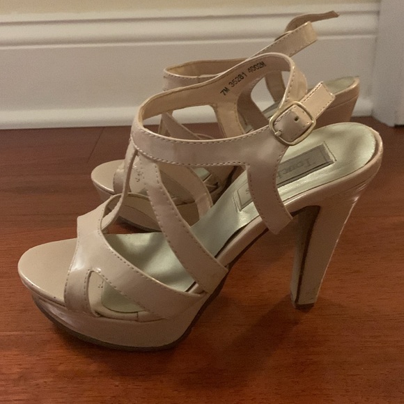 Touch Ups Four Inch Beige Platform Heels - Picture 6 of 10